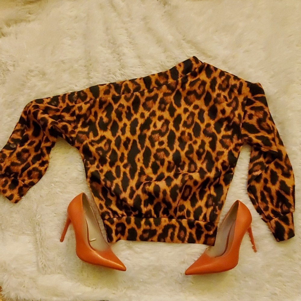 Animal Print Off Shoulder Shirt
